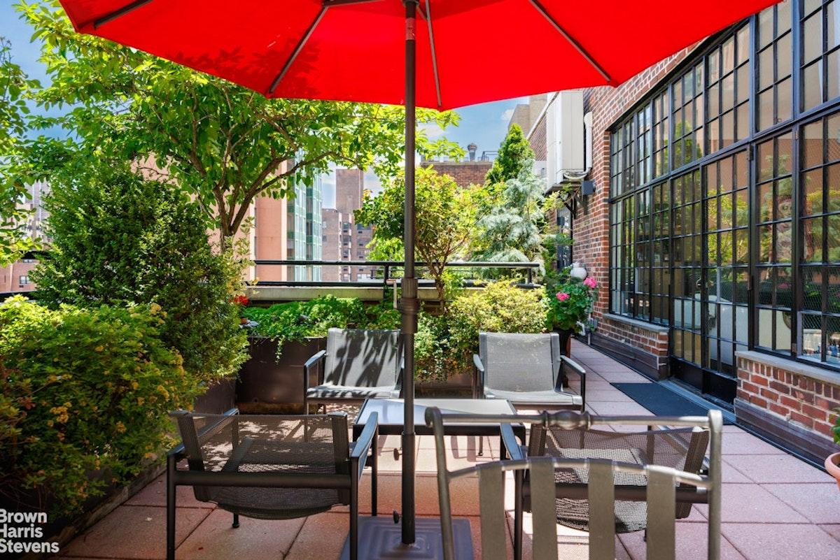 205 east 69 #pha